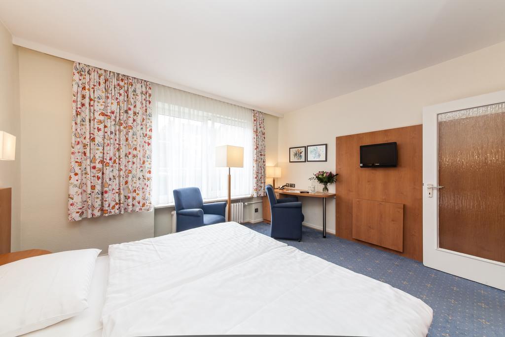 Hotel Drei Kronen Elmshorn Δωμάτιο φωτογραφία