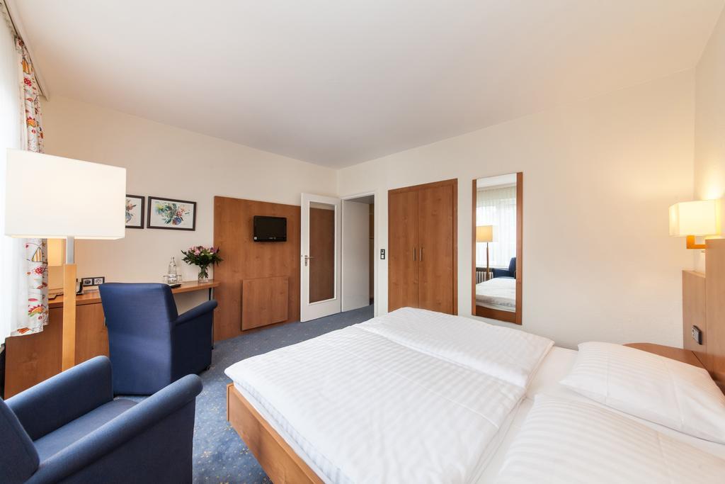 Hotel Drei Kronen Elmshorn Δωμάτιο φωτογραφία