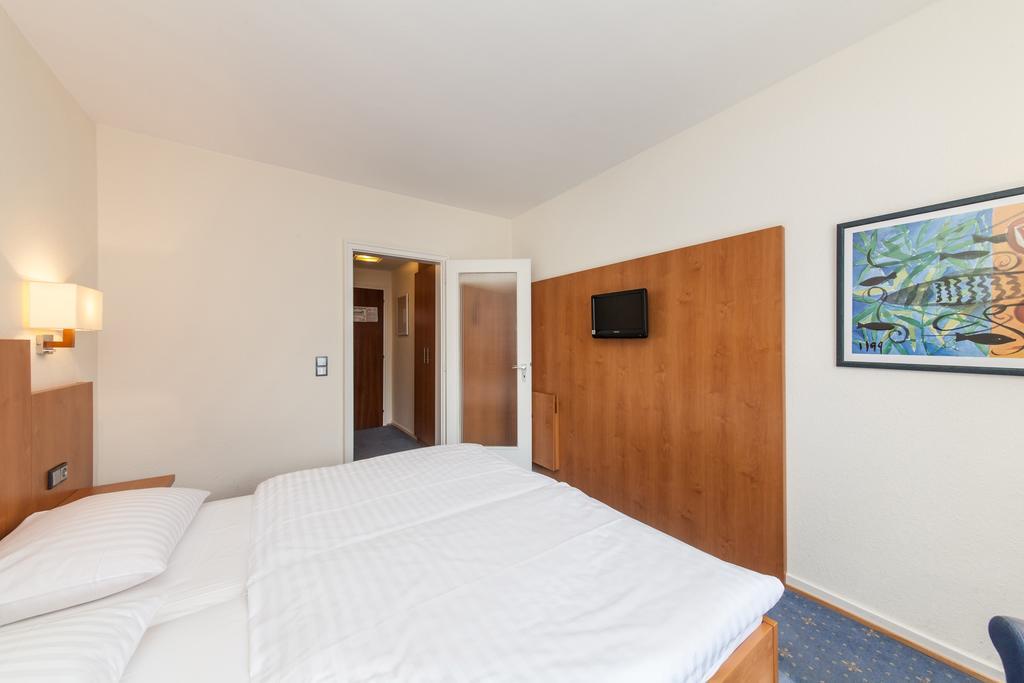 Hotel Drei Kronen Elmshorn Δωμάτιο φωτογραφία