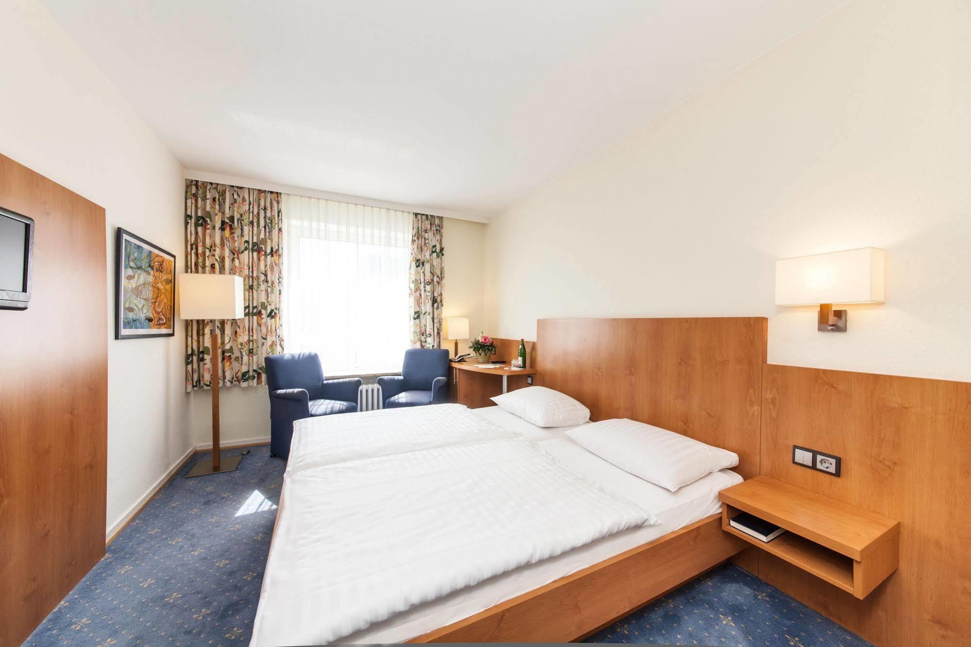 Hotel Drei Kronen Elmshorn Εξωτερικό φωτογραφία