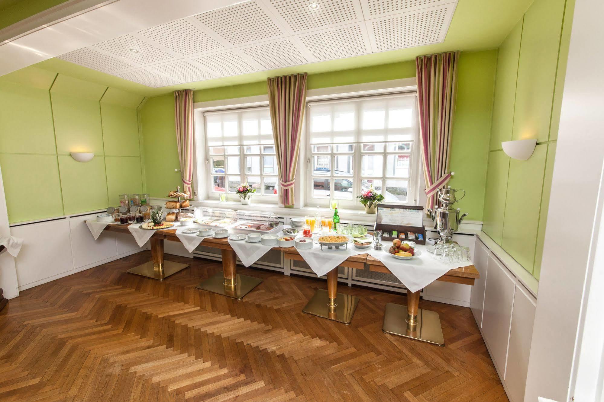 Hotel Drei Kronen Elmshorn Εξωτερικό φωτογραφία
